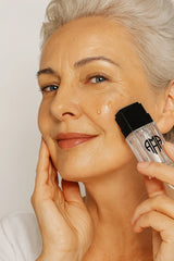 Terapia anti-età con microneedling (1 siero da 10 ml + applicatore)