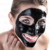 Maschera nera pulizia profonda con carbone attivo - 100 ml